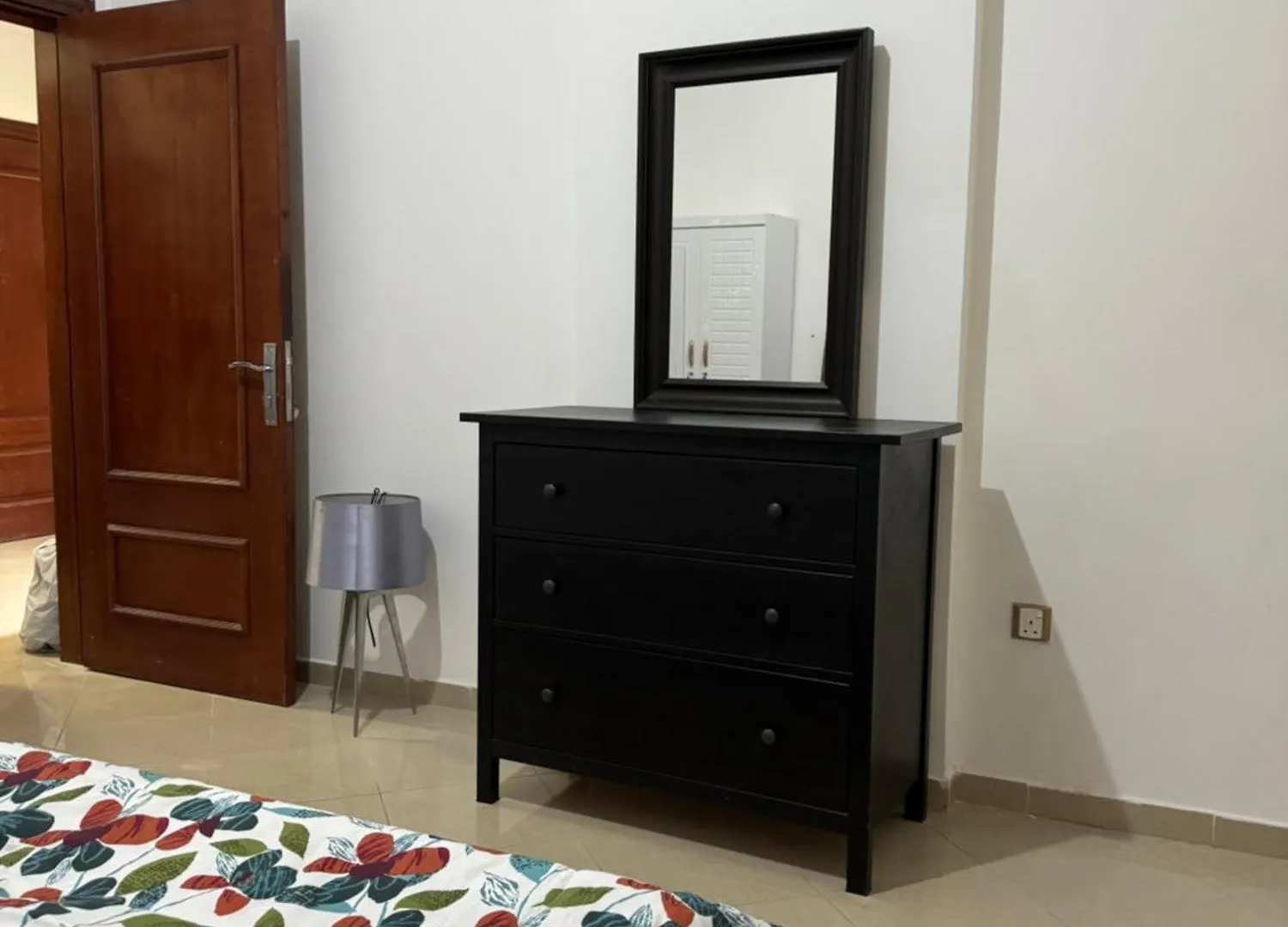 One Bhk - Spacious & Entire Place Abu Dhabi 0*,  United Arab Emirates